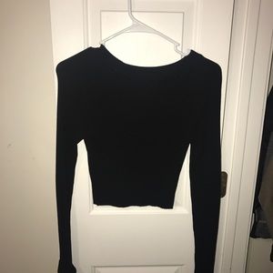 Cropped black fitted sweater